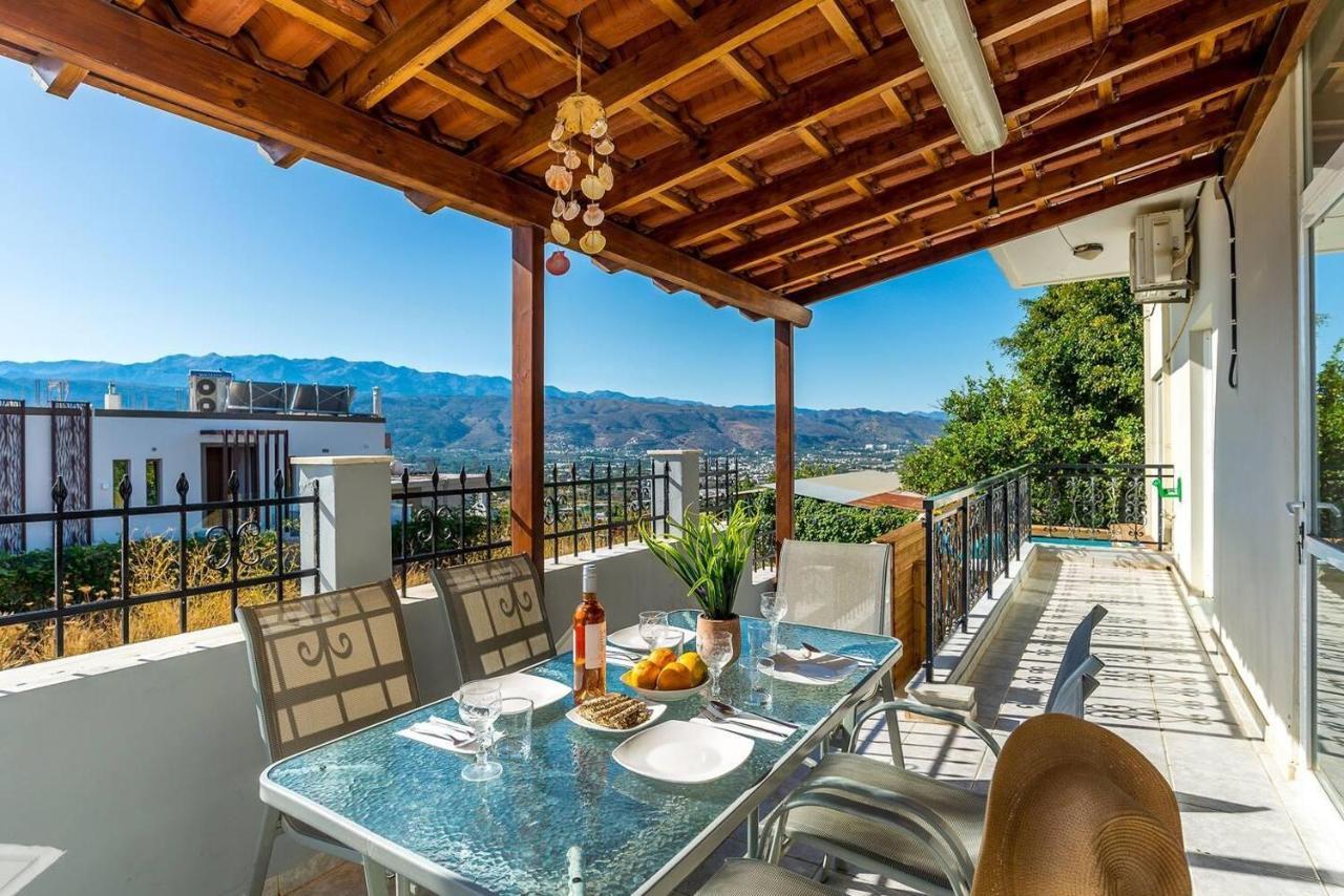 Superior Apartment - Overlooking Chania-With Pool 干尼亞 外观 照片