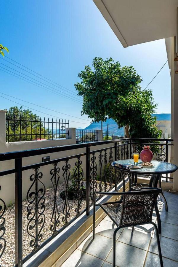 Superior Apartment - Overlooking Chania-With Pool 干尼亞 外观 照片